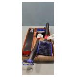 Grill brushes, ignitor Grill brushes, ignitor