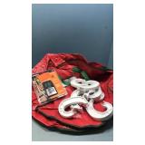 Digital thermometer ,hangers,red bag Digital thermometer ,hangers,red bag
