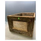 Primitive wooden box 22 x 14