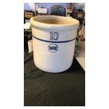 10 Blue Band Stone ware crock. Wood lid.