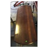 Drop leaf coffee table