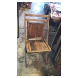 Vintage wood folding chairs (10)
