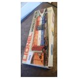 Lionel operating us mail car