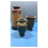 3 vases