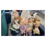 Tote w Precious Moments dolls