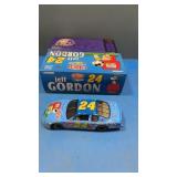 Jeff Gordon 24 Snoopy. Diecast 2000