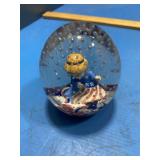 Joe, St. Clair Americano lady with flag