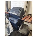 Sunbeam gas grill, with propane tank