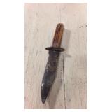 Vintage stag handle hunting knife ( tip damaged )