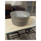 Galvanized wash tub