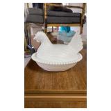 Indiana Glass hen on Nest