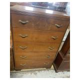 Wooden dresser with 5 drawers