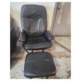 Office reclining chair with footrest