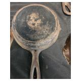 Wagner Ware cast iron skillet