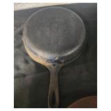 Wagner Ware cast iron skillet