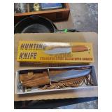 Hunting knife ??
