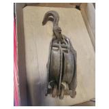 Metal pully