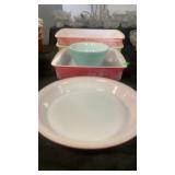 Five pieces of Pyrex all have been in a