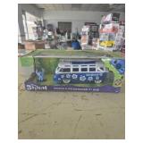 Volkswagen T1 Bus & Stitch Figurine