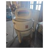 Wringer washer