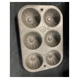 Muffin holder
