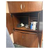 Hidden desk situation with 32in tv