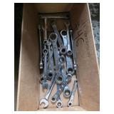 Ratchet wrenches