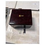 Jewelry box