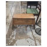 Small storage bench