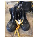New size 8 onguard steel toe rubber boots