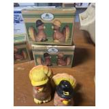 2 pairs of Salt and pepper shakers