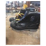 New Size 8 onguard steel toe rubber boots