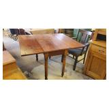 Drop leaf table 47×40