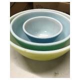 Pyrex Bowls
