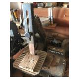 Belt sander
