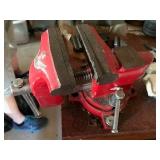Bench Vise