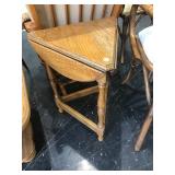 triangle corner stand