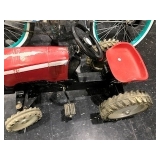 Pedal tractor