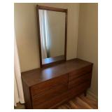 Dresser w/ mirror