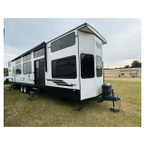 2023 Forest River Wildwood Grand Lodge 42 View - Destination Trailer