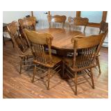 Oak Dining Room Table & (7) Chairs