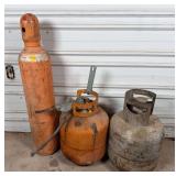 Pair of Propane Tanks & Oxygen Tank