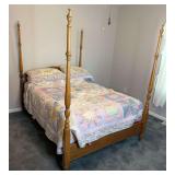 Full Size 4 Post Bed and Bedding