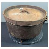 Unmarked Footed Cast Iron Dutch Oven