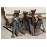 (6) Jack Stands & Small Bottle Jack
