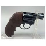 Smith & Wesson  .38 S&W SPL  36 X72X  J527999
