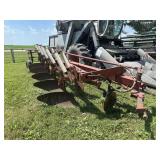 International 710 5 bottom plow