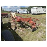 International 720 Plow 20' (6 bottom)
