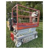 Skyjack Scissor Lift   SJIII 3219