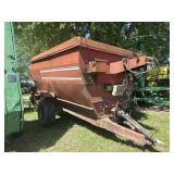 Feed EZ TMR Feed Mixer